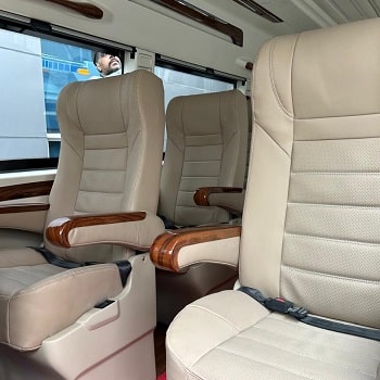 maharaja tempo traveller price